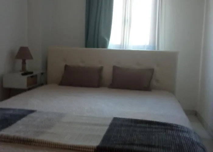 Snuggery Elegant Apartment