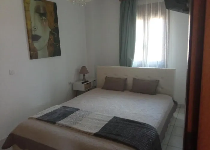 Snuggery Elegant Apartment *